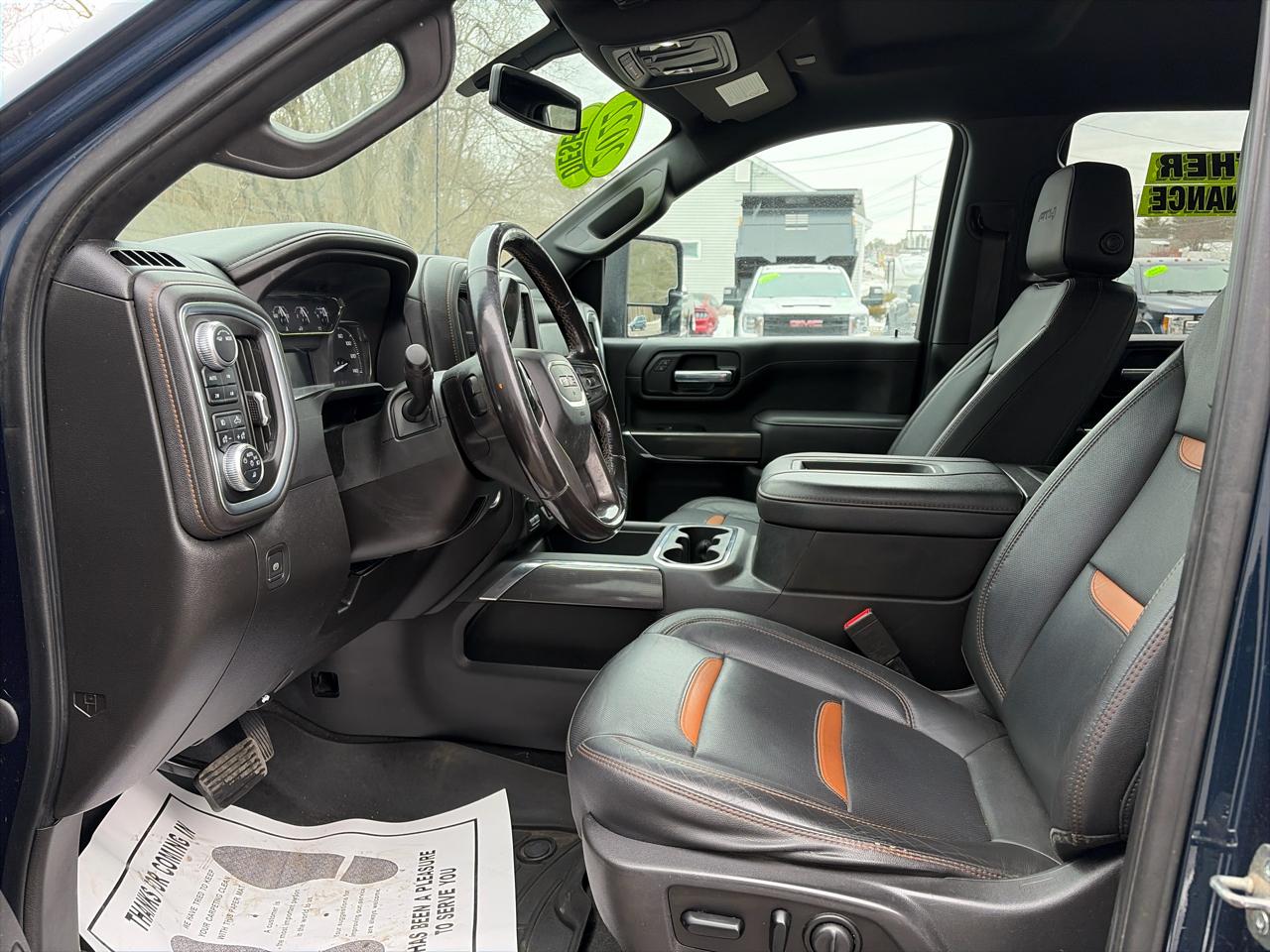 GMC Sierra 2500HD AT4 Crew Cab 4WD 2022