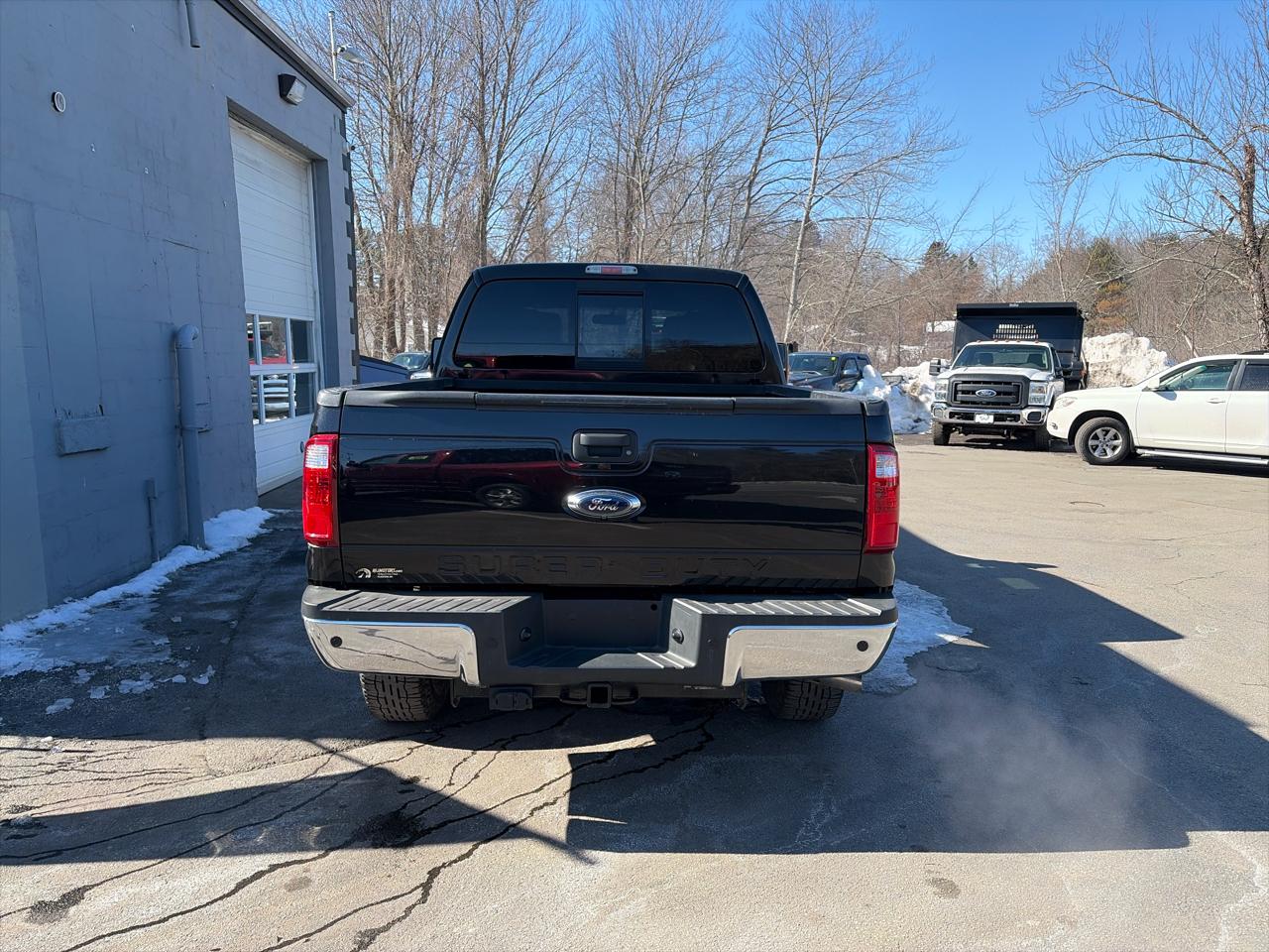 Ford F-250 SD Lariat Crew Cab Short Bed 4WD 2015