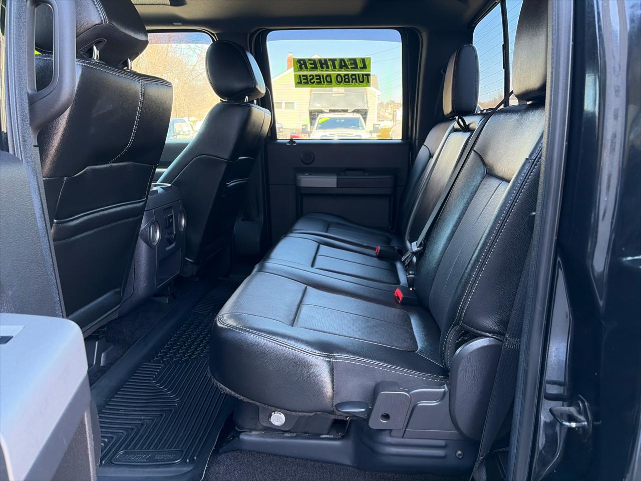 Ford F-250 SD Lariat Crew Cab Short Bed 4WD 2015