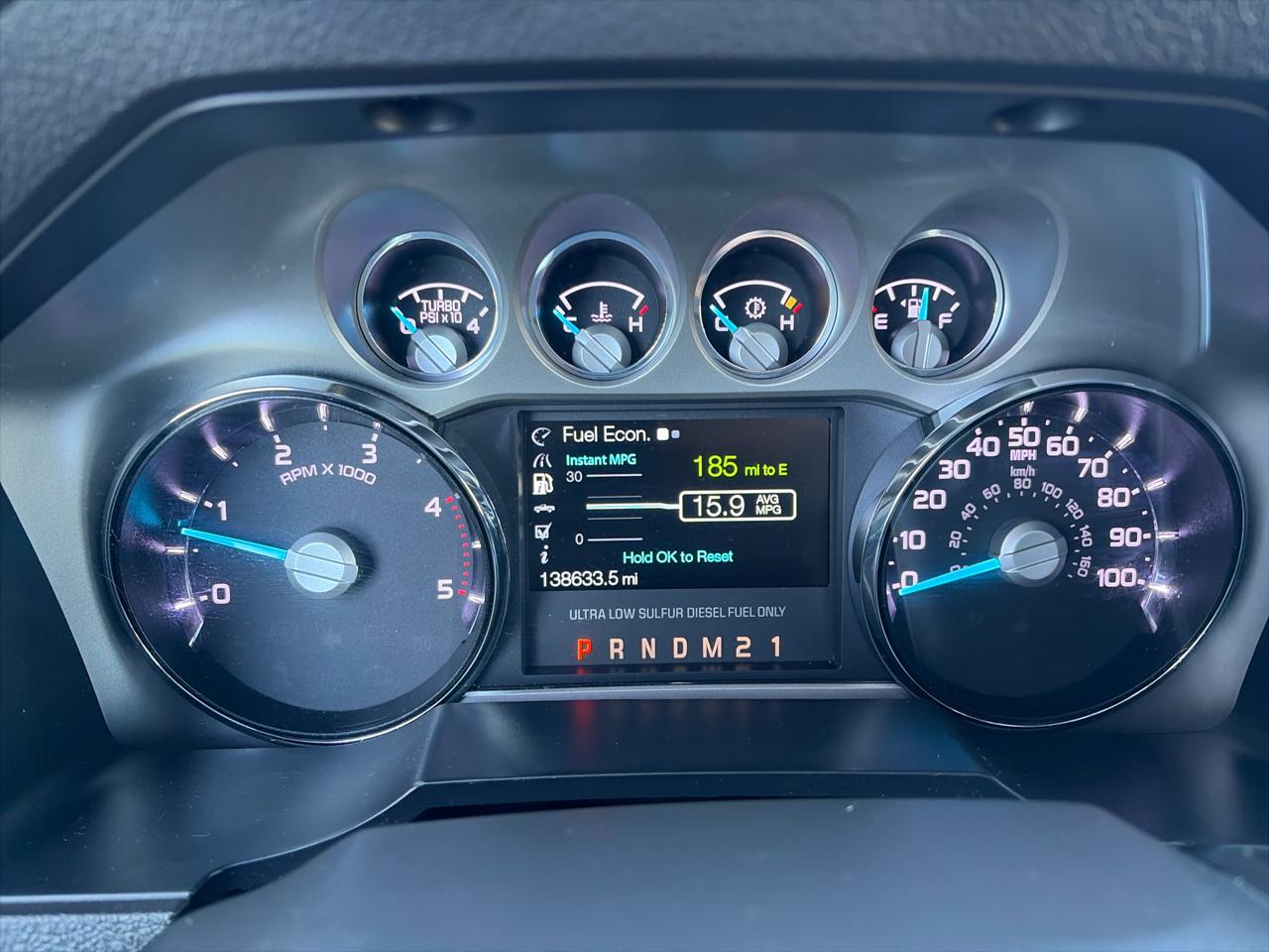 Ford F-250 SD Lariat Crew Cab Short Bed 4WD 2015