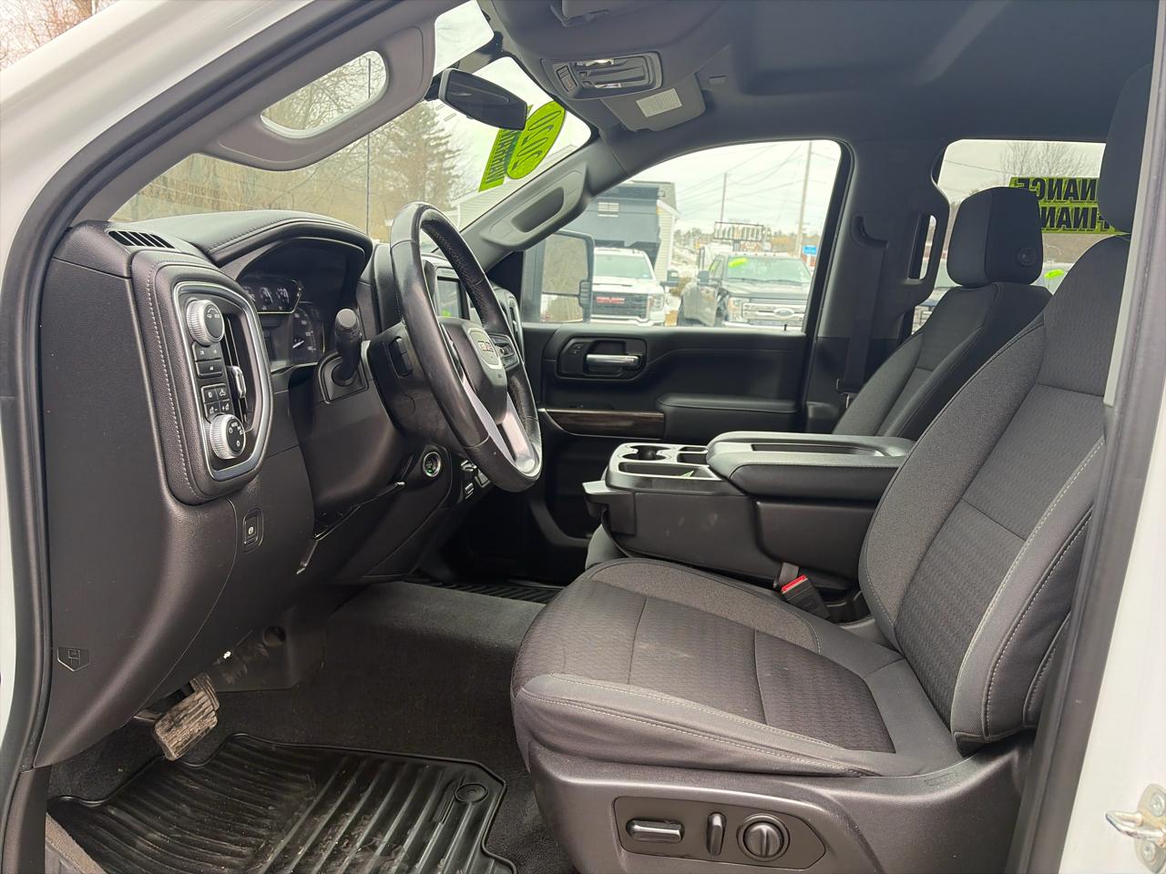 GMC Sierra 2500HD AT4 Crew Cab 4WD 2020