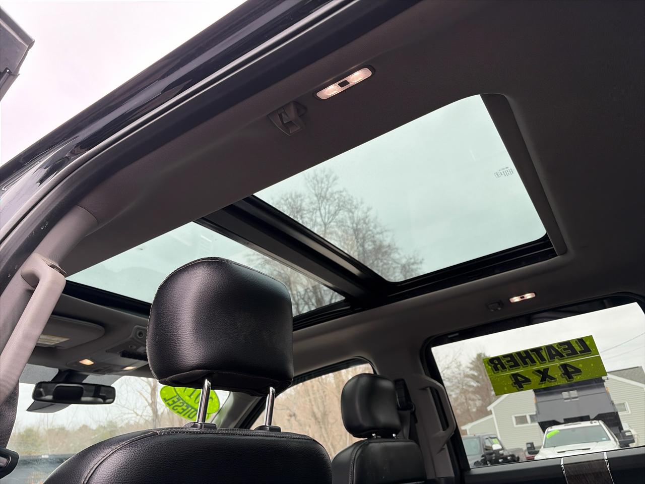 Ford F-350 SD Lariat Crew Cab Long Bed DRW 4WD 2017