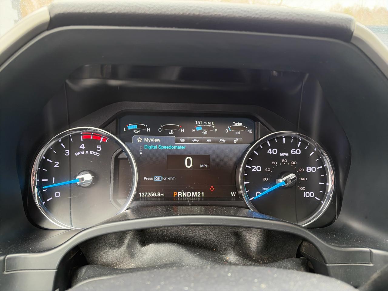 Ford F-350 SD Lariat Crew Cab Long Bed DRW 4WD 2017