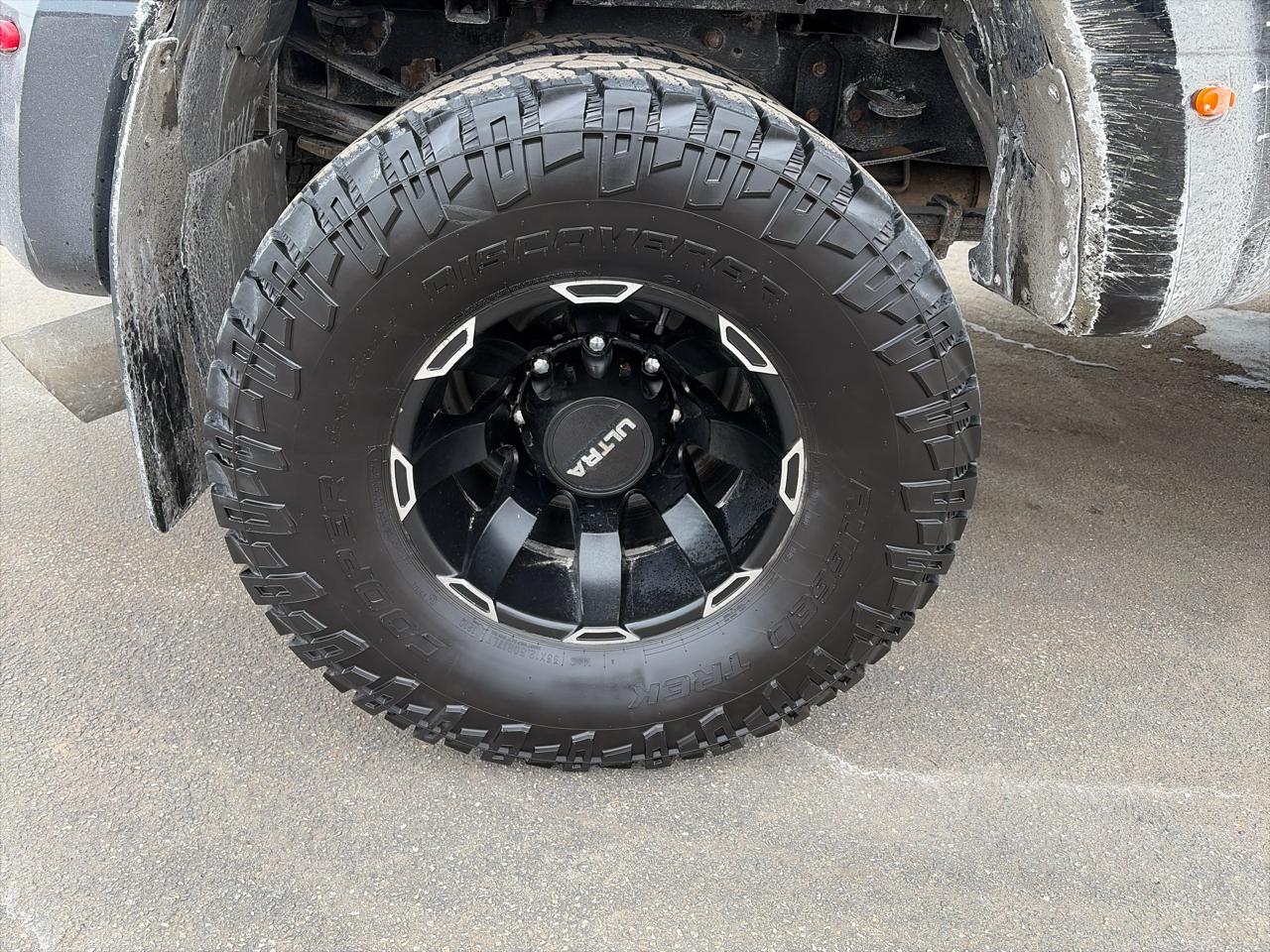 Ford F-350 SD Lariat Crew Cab Long Bed DRW 4WD 2017