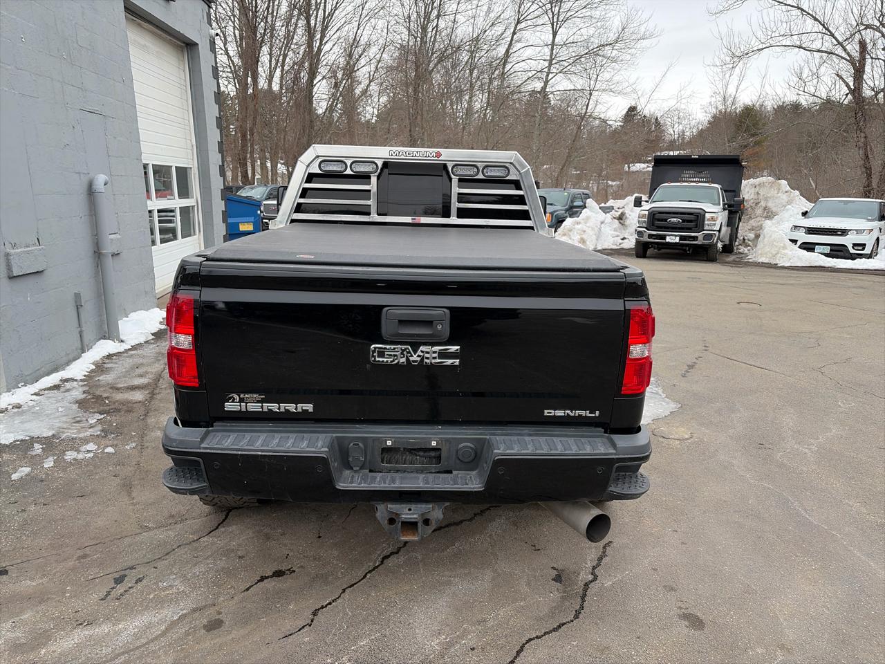 GMC Sierra 2500HD Denali Crew Cab 4WD 2018