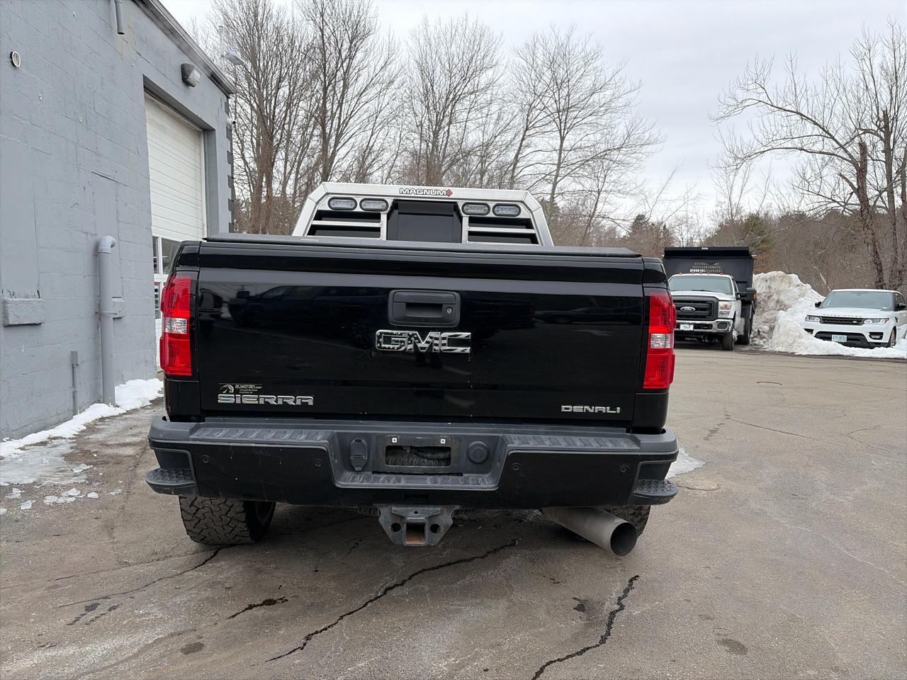 GMC Sierra 2500HD Denali Crew Cab 4WD 2018