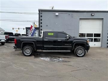 2018 GMC Sierra 2500HD Denali Crew Cab 4WD