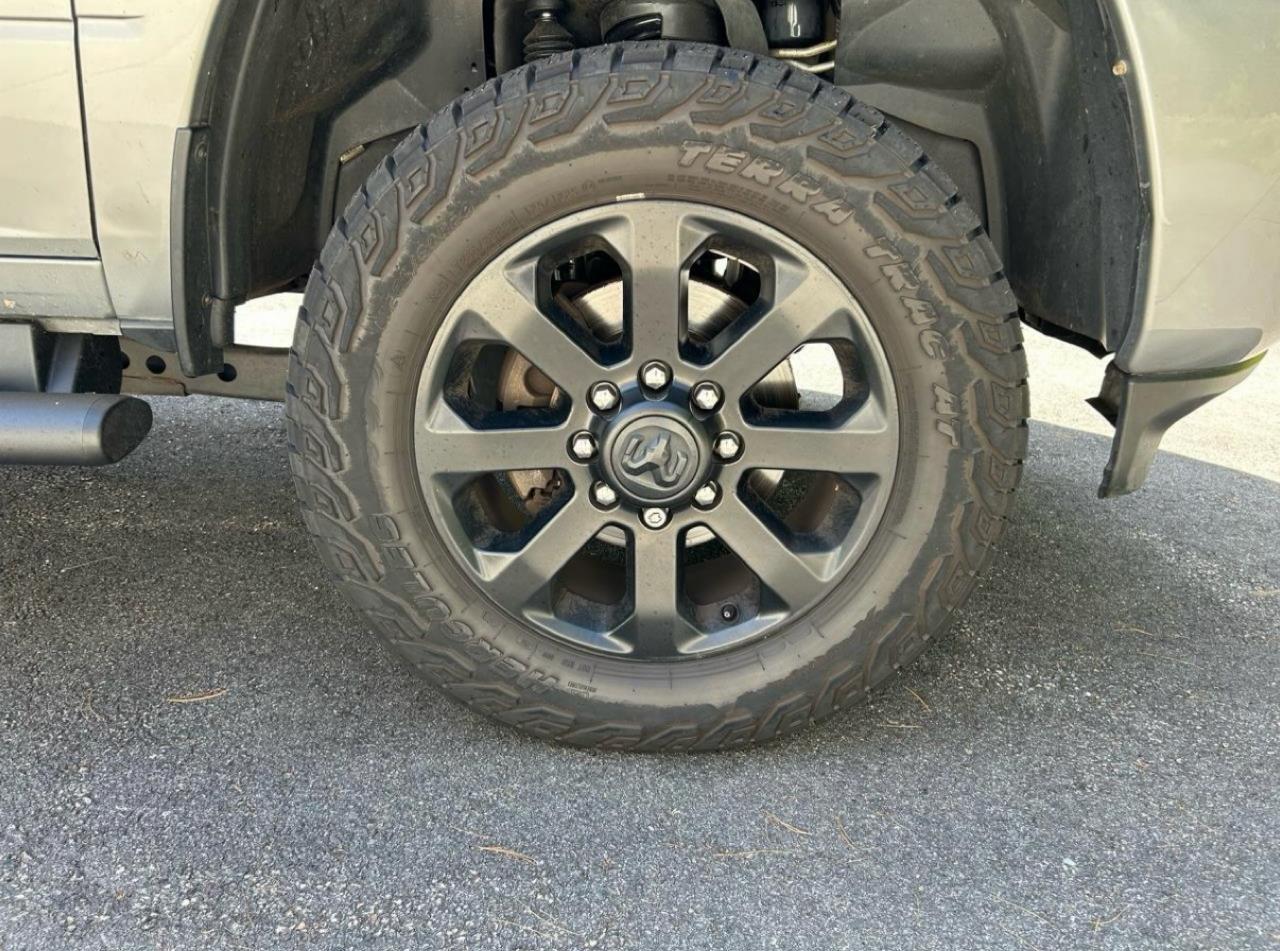 RAM 2500 Big Horn Mega Cab 4WD 2021