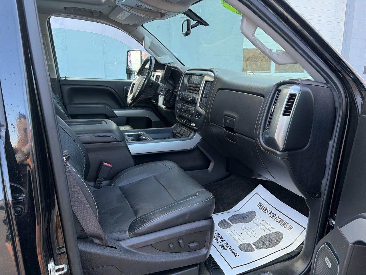 Chevrolet Silverado 2500HD LTZ Crew Cab 4WD 2016