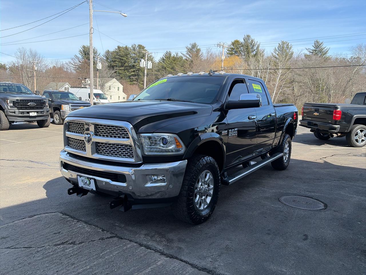RAM 2500 Laramie Crew Cab SWB 4WD 2016