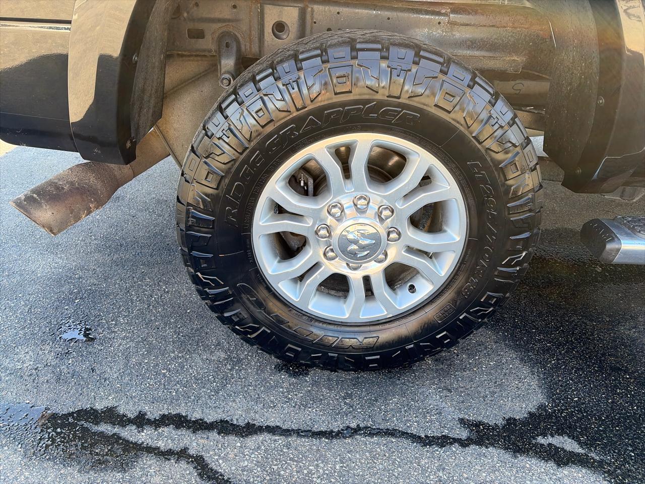 RAM 2500 Laramie Crew Cab SWB 4WD 2016