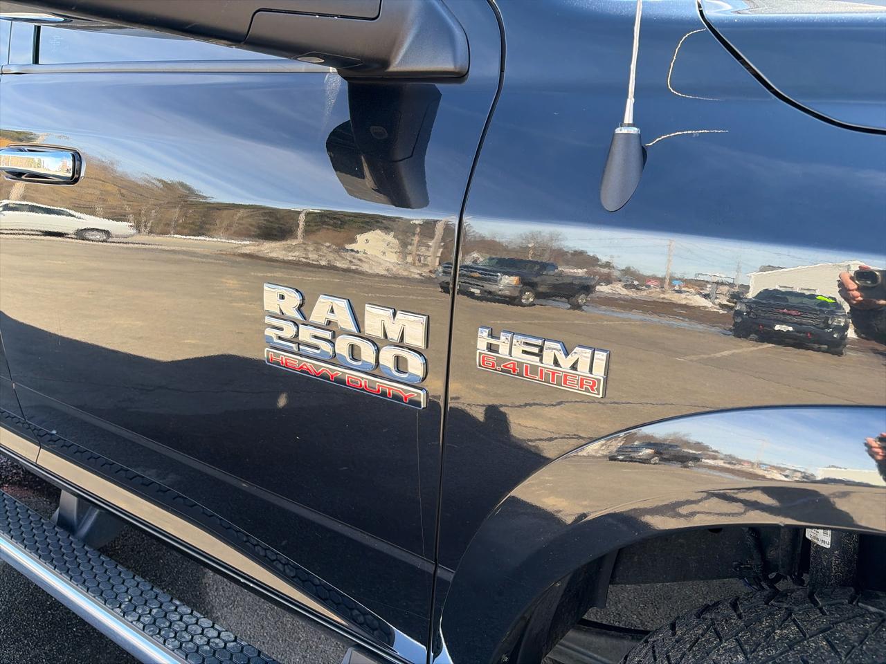 RAM 2500 Laramie Crew Cab SWB 4WD 2016