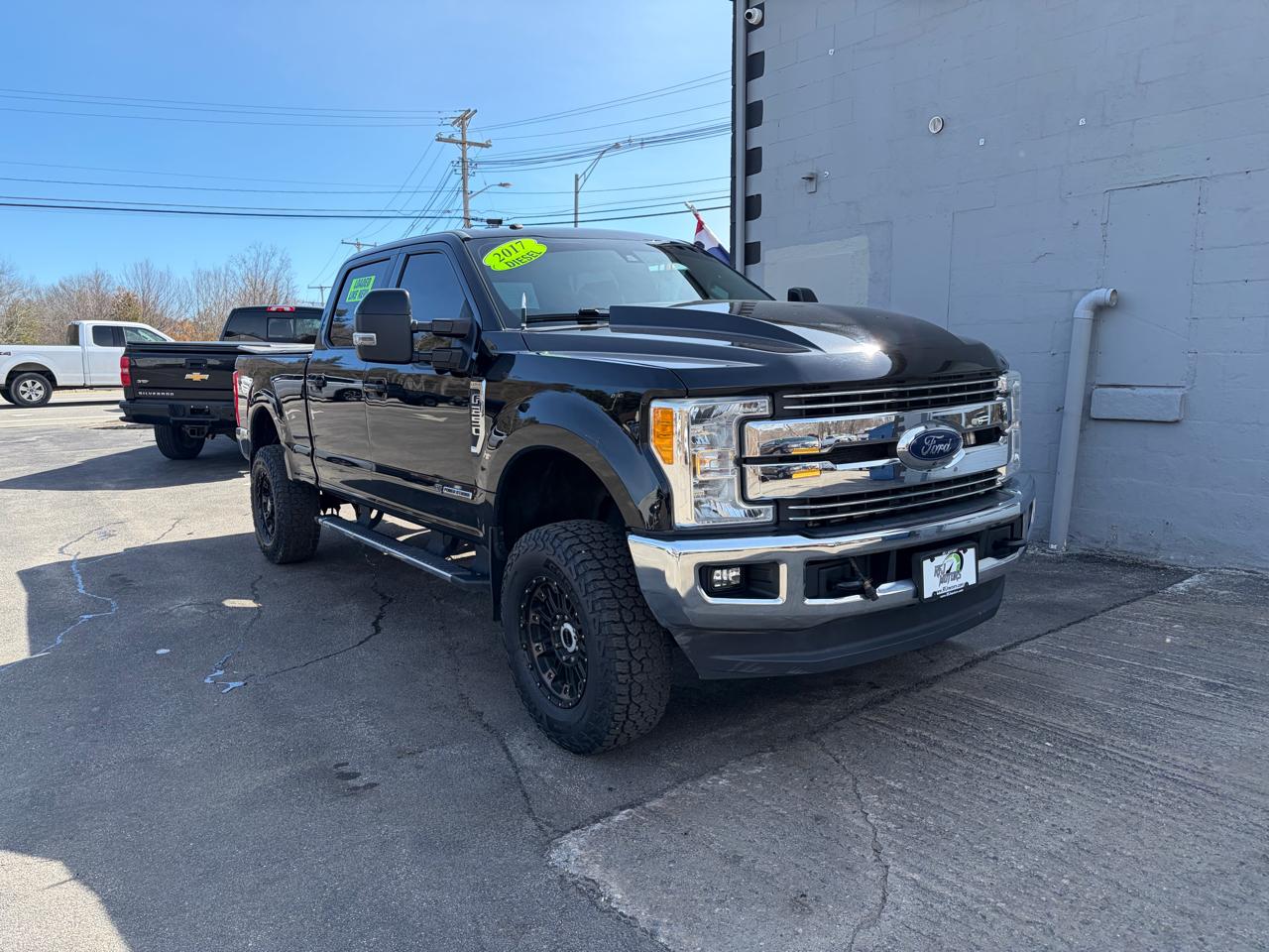 Ford F-250 SD Lariat Crew Cab Short Bed 4WD 2017