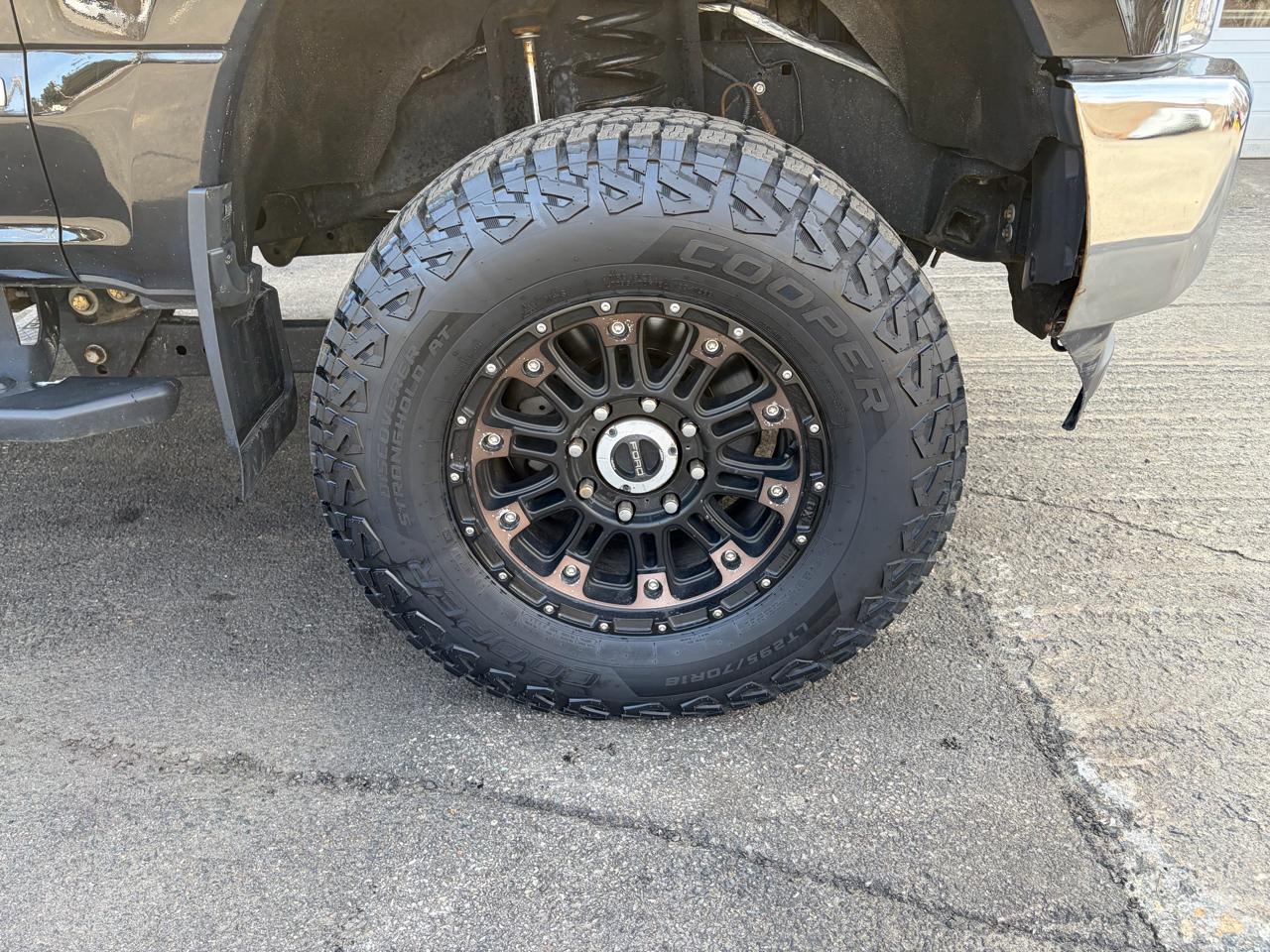 Ford F-250 SD Lariat Crew Cab Short Bed 4WD 2017