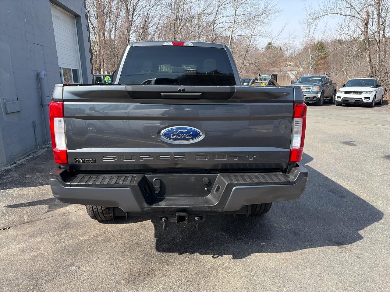 Ford F-250 SD XLT Crew Cab 4WD 2018
