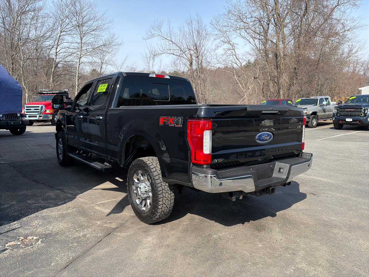 Ford F-350 SD Lariat Crew Cab 4WD 2019