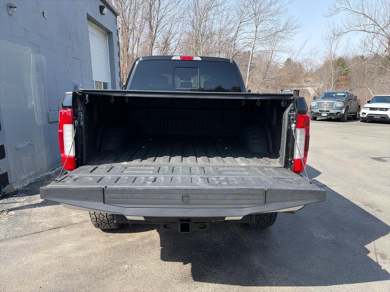 Ford F-350 SD Lariat Crew Cab 4WD 2019
