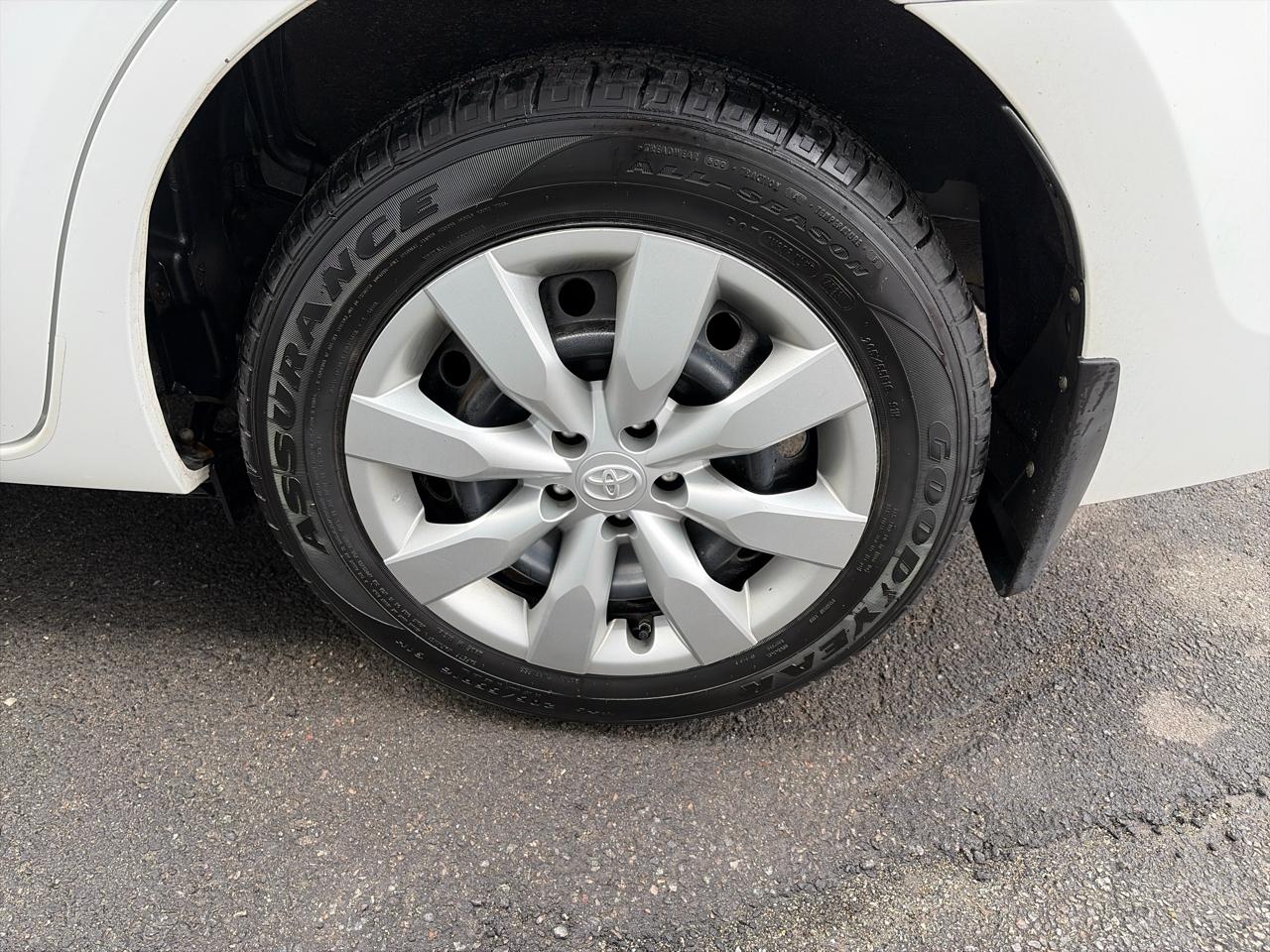 Toyota Corolla LE CVT 2014