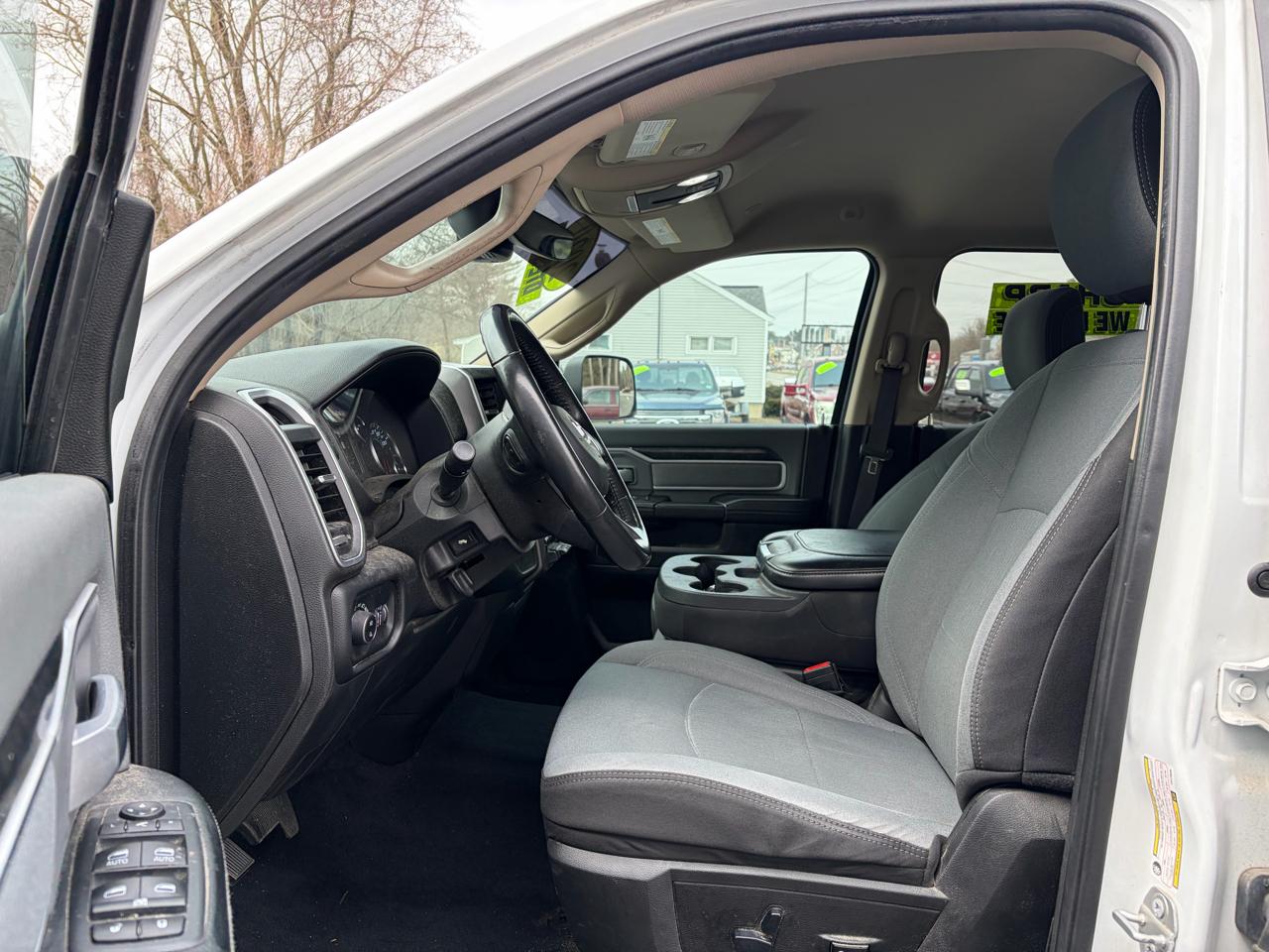 RAM 2500 Big Horn Crew Cab 4WD SWB 2020