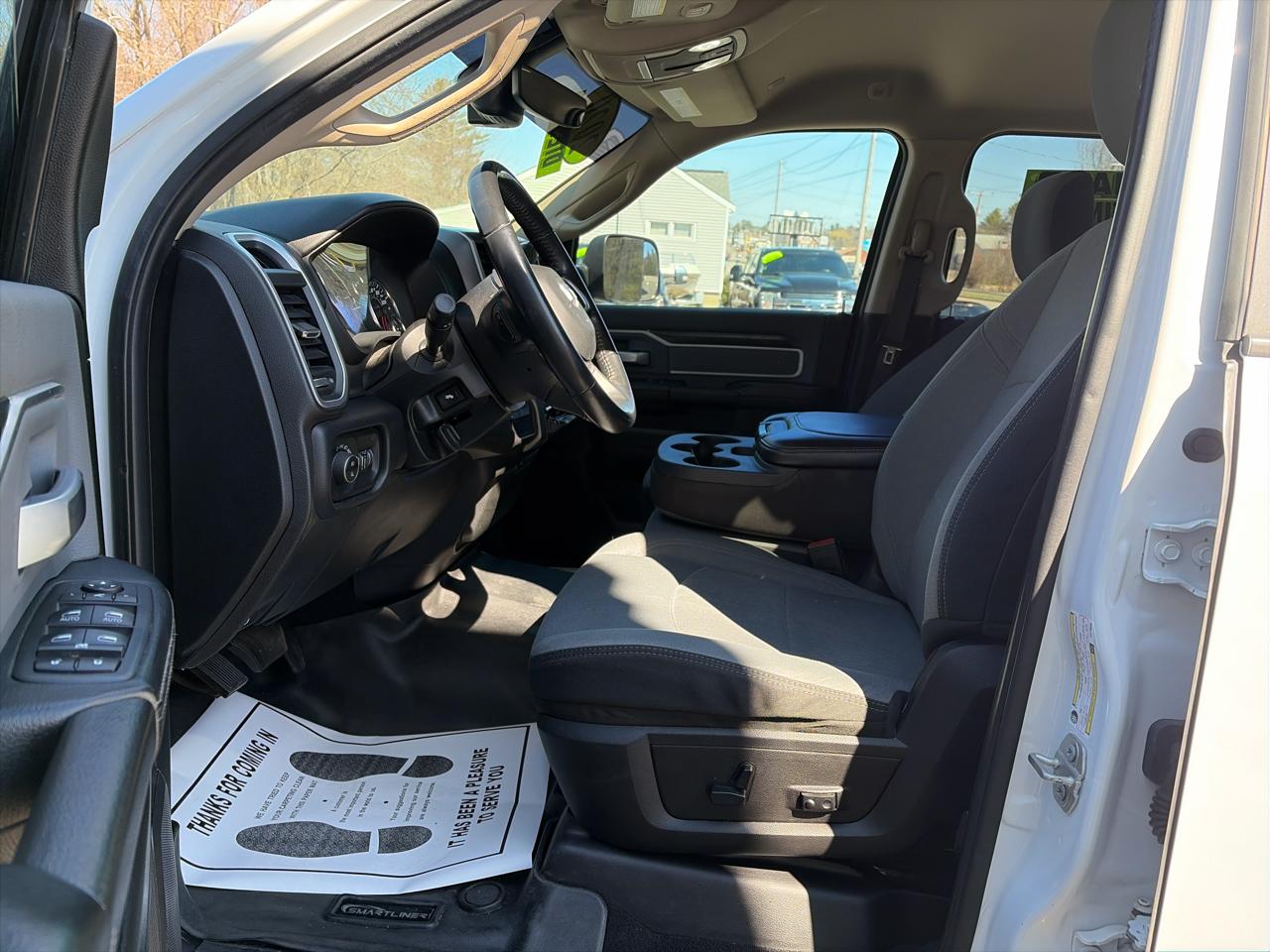 RAM 2500 Big Horn Crew Cab 4WD SWB 2020