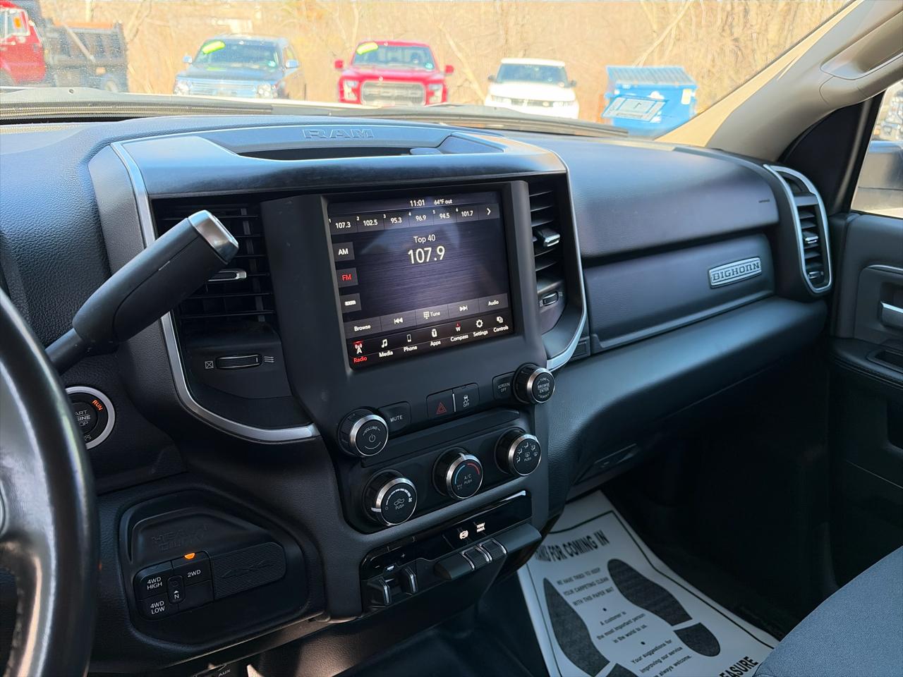 RAM 2500 Big Horn Crew Cab 4WD SWB 2020