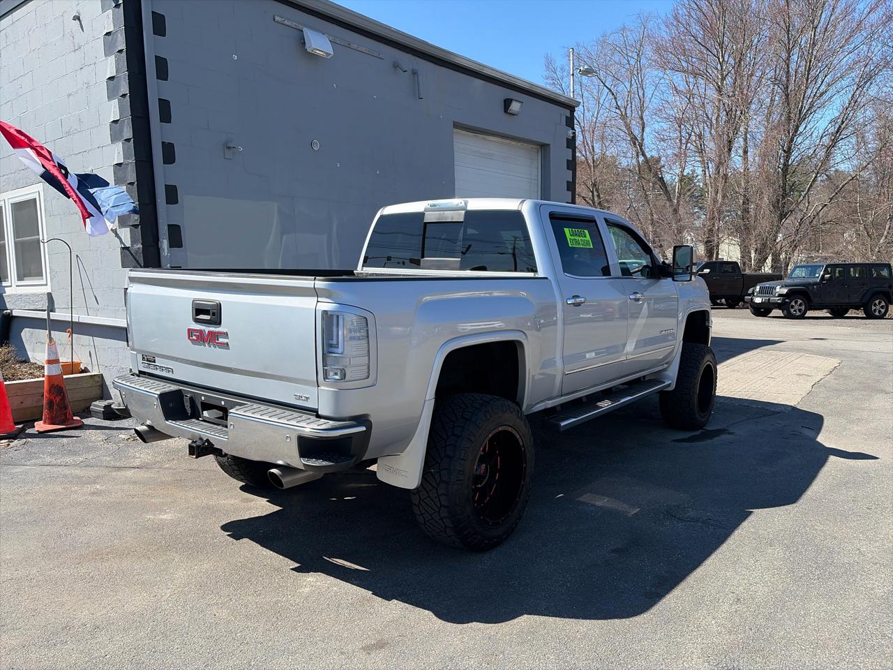 GMC Sierra 1500 SLT Crew Cab Short Bed 4WD 2015