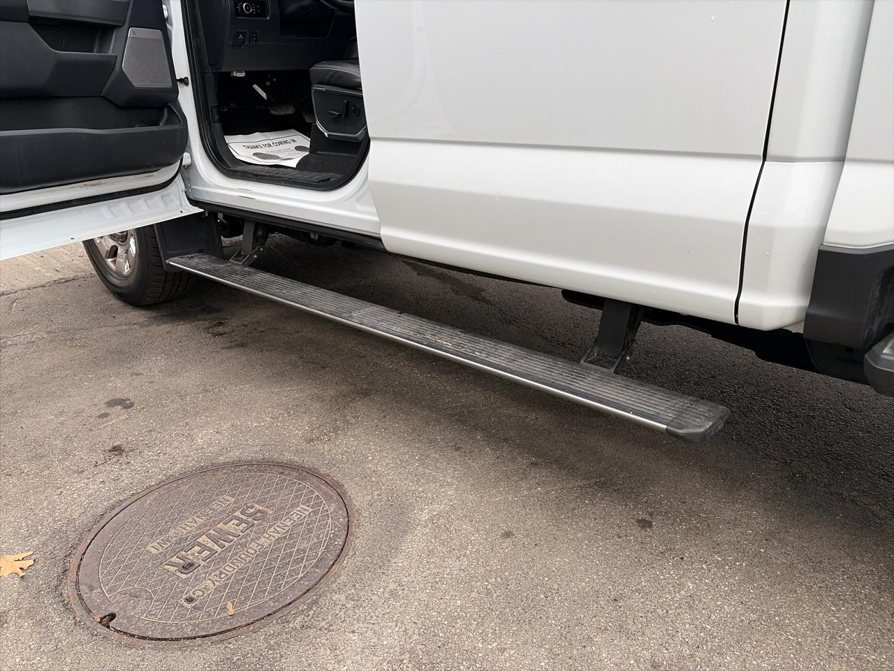 Ford F-350 SD Lariat Crew Cab 4WD 2023