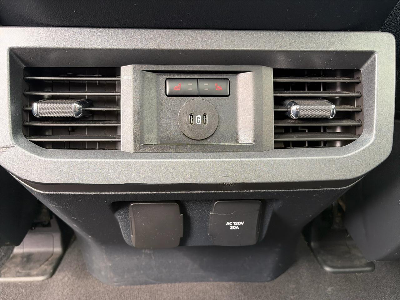 Ford F-350 SD Lariat Crew Cab 4WD 2023