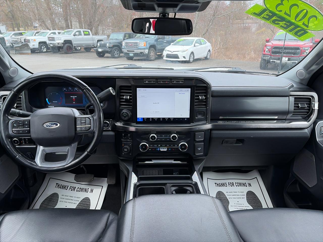 Ford F-350 SD Lariat Crew Cab 4WD 2023