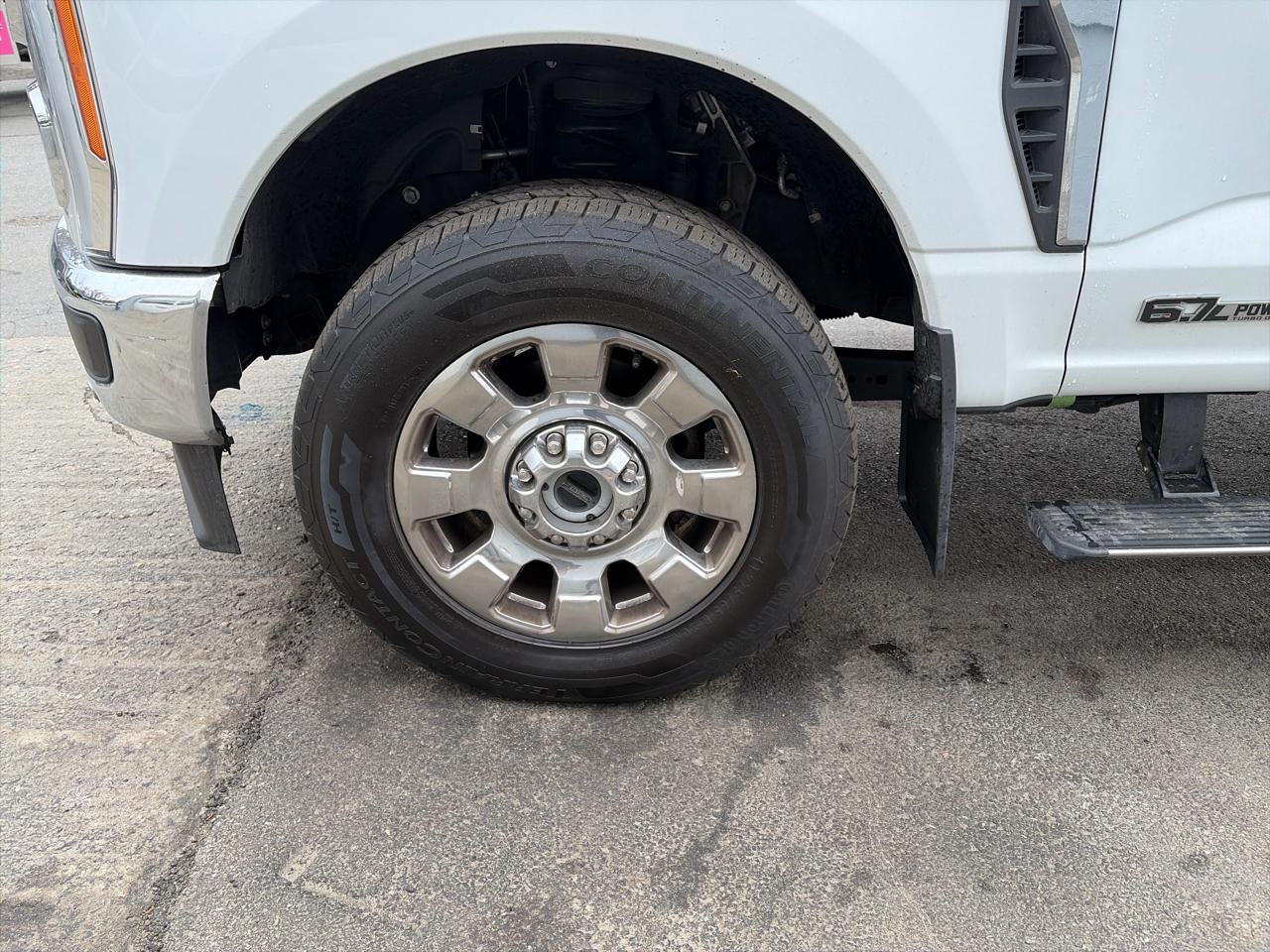 Ford F-350 SD Lariat Crew Cab 4WD 2023