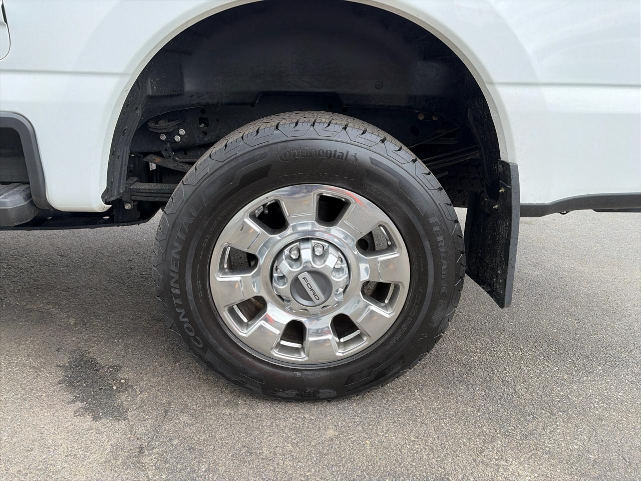 Ford F-350 SD Lariat Crew Cab 4WD 2023