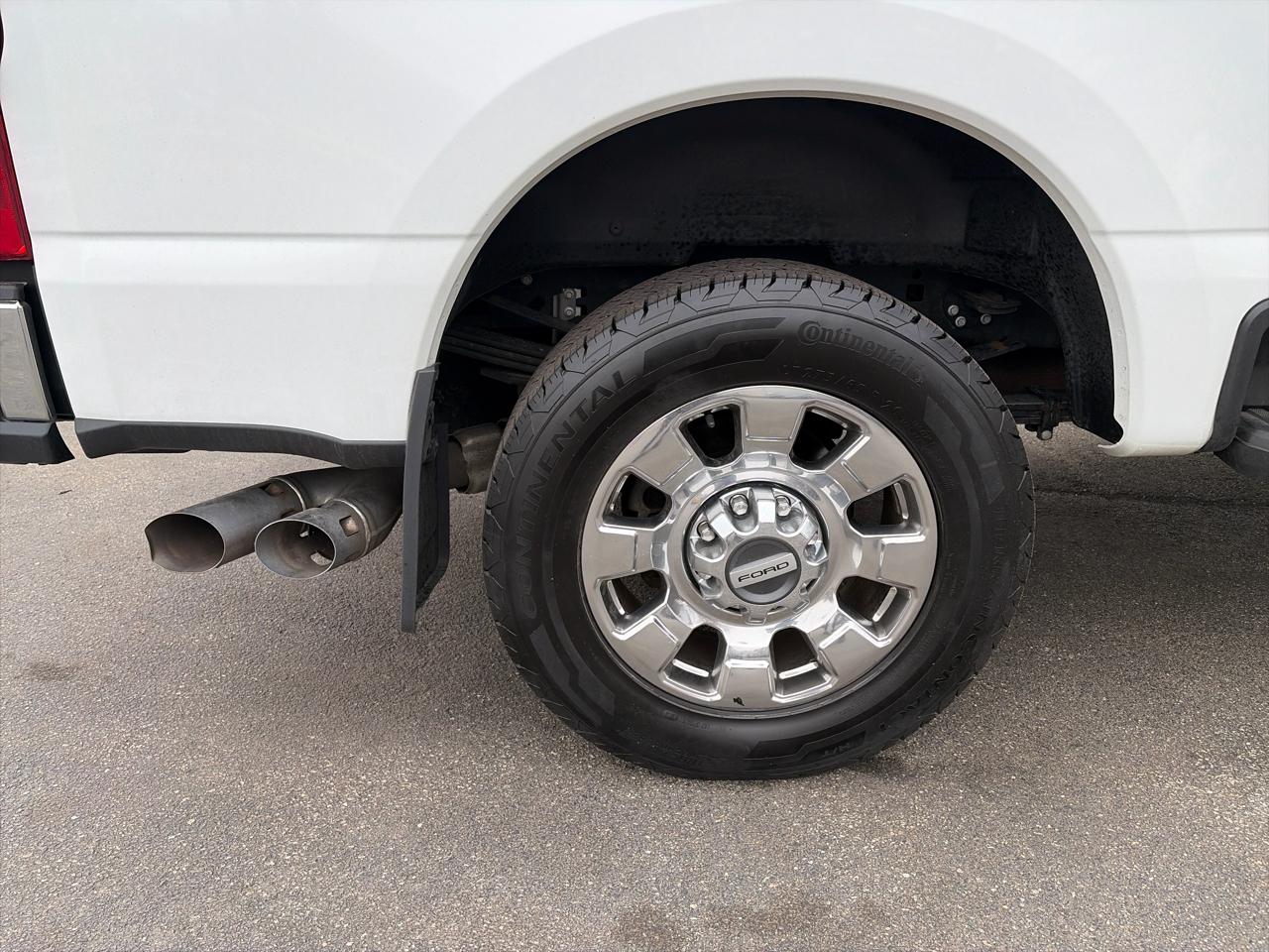 Ford F-350 SD Lariat Crew Cab 4WD 2023