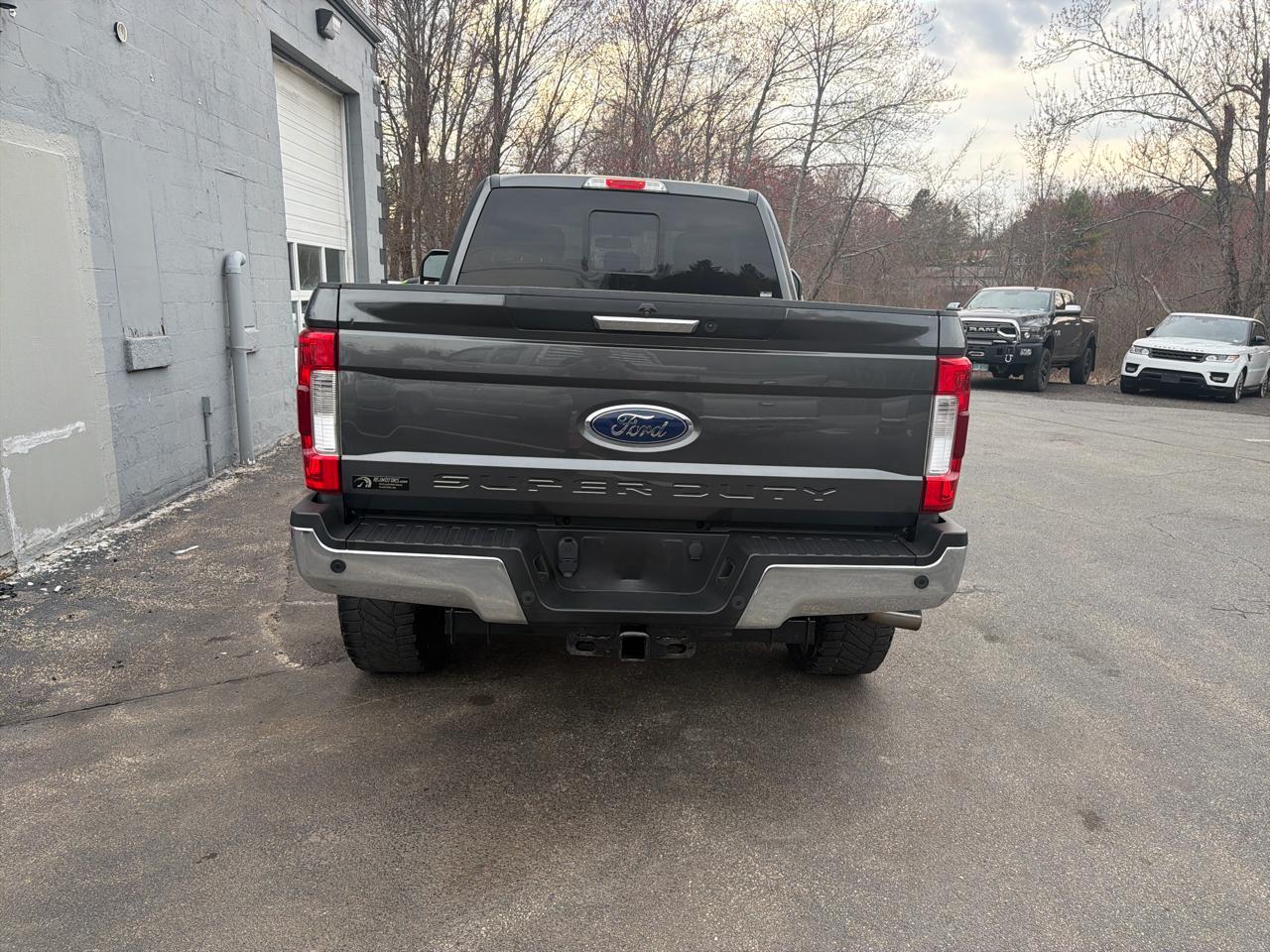 Ford F-350 SD Lariat SuperCab 4WD 2018