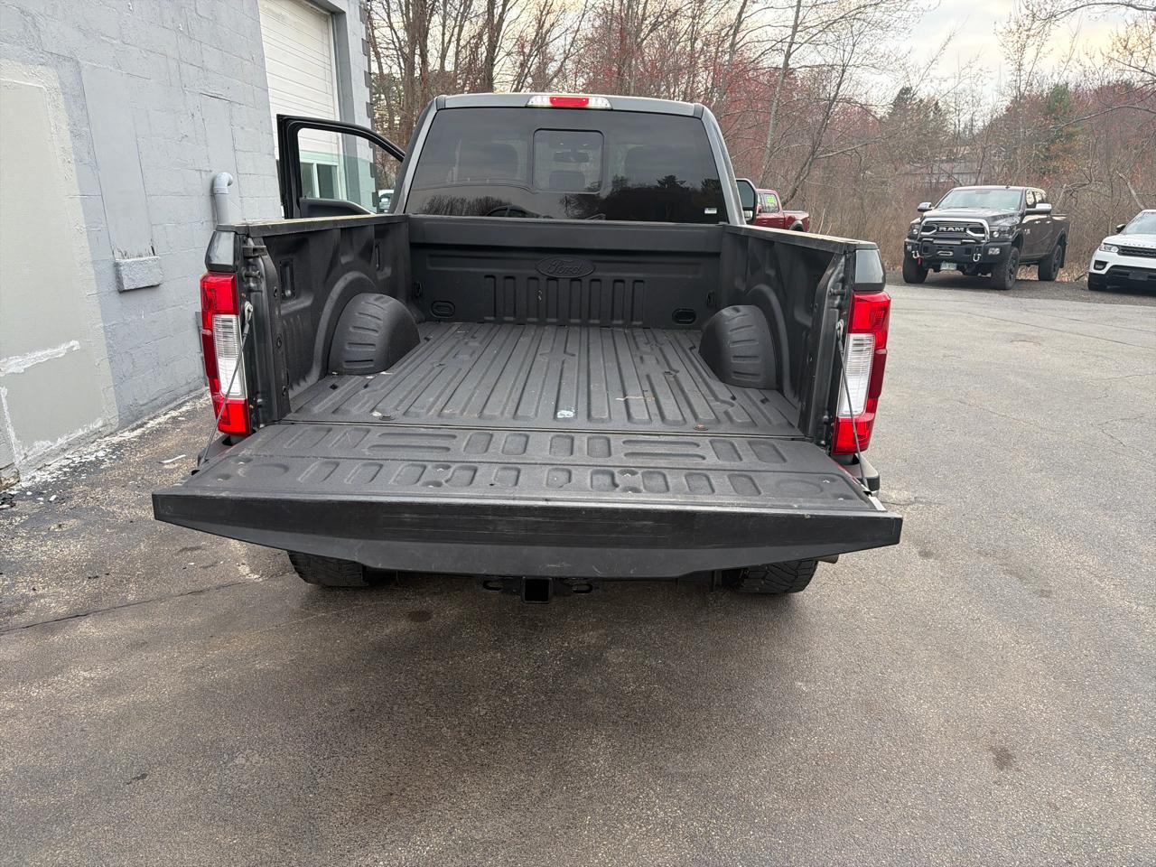 Ford F-350 SD Lariat SuperCab 4WD 2018