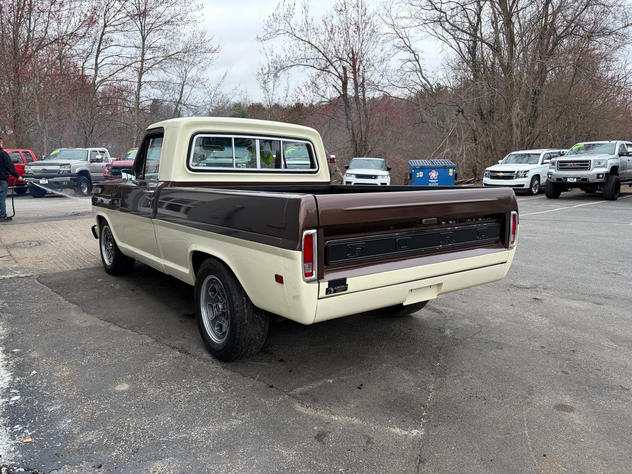 Ford F100 Custom Reg Cab 1971
