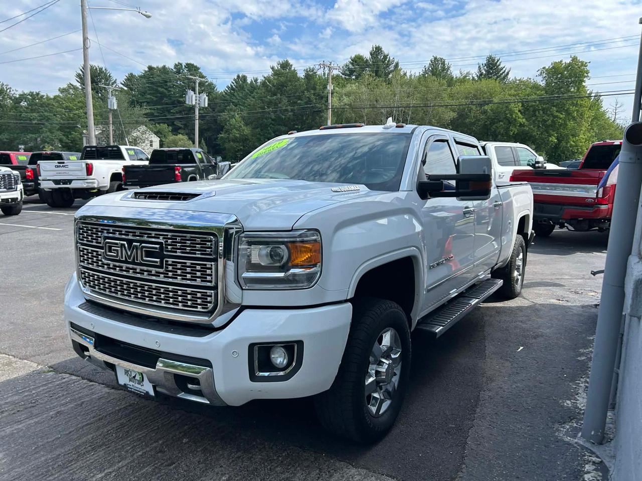 GMC Sierra 3500HD Denali Crew Cab Long Box 4WD 2019