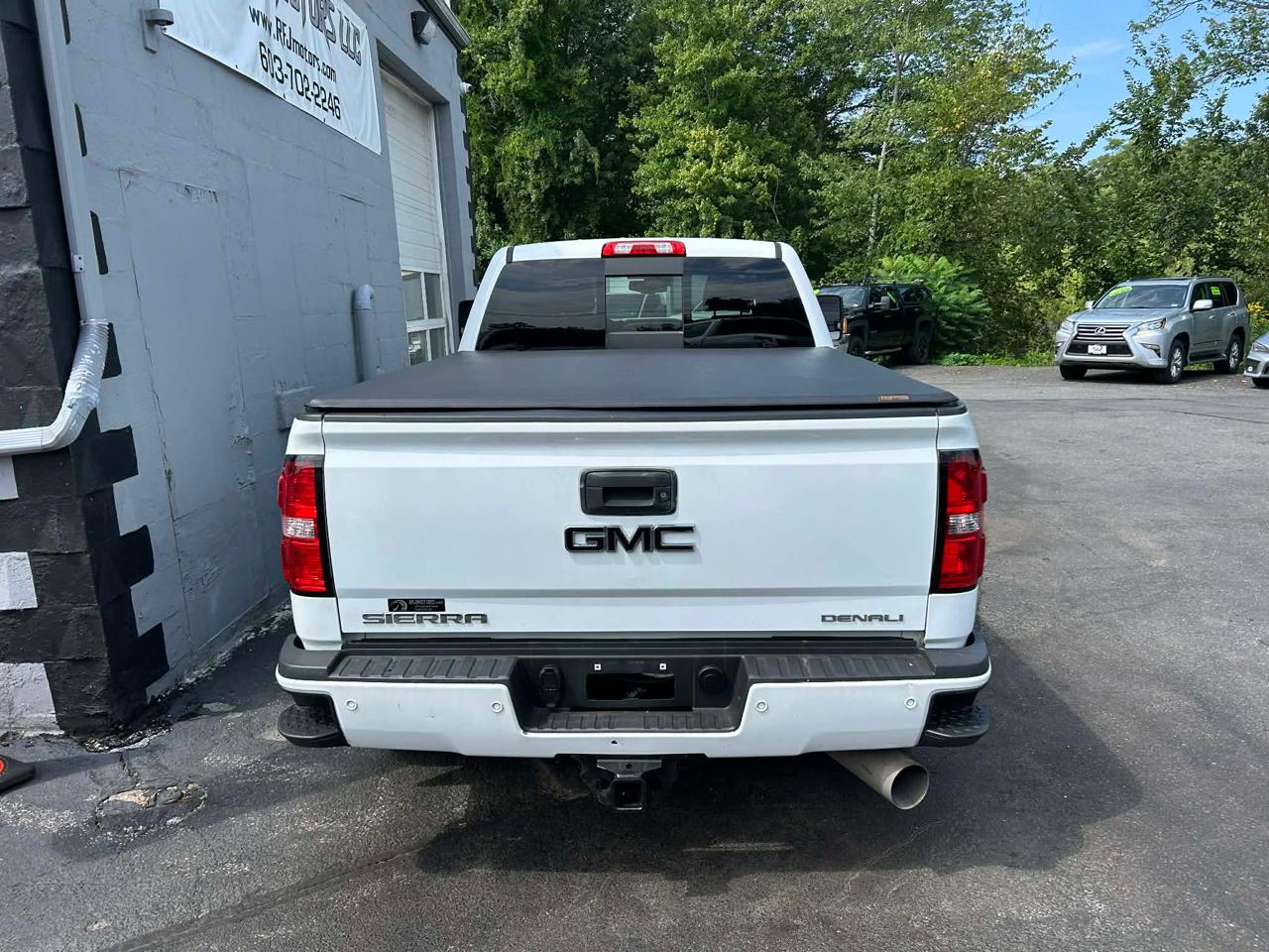 GMC Sierra 3500HD Denali Crew Cab Long Box 4WD 2019