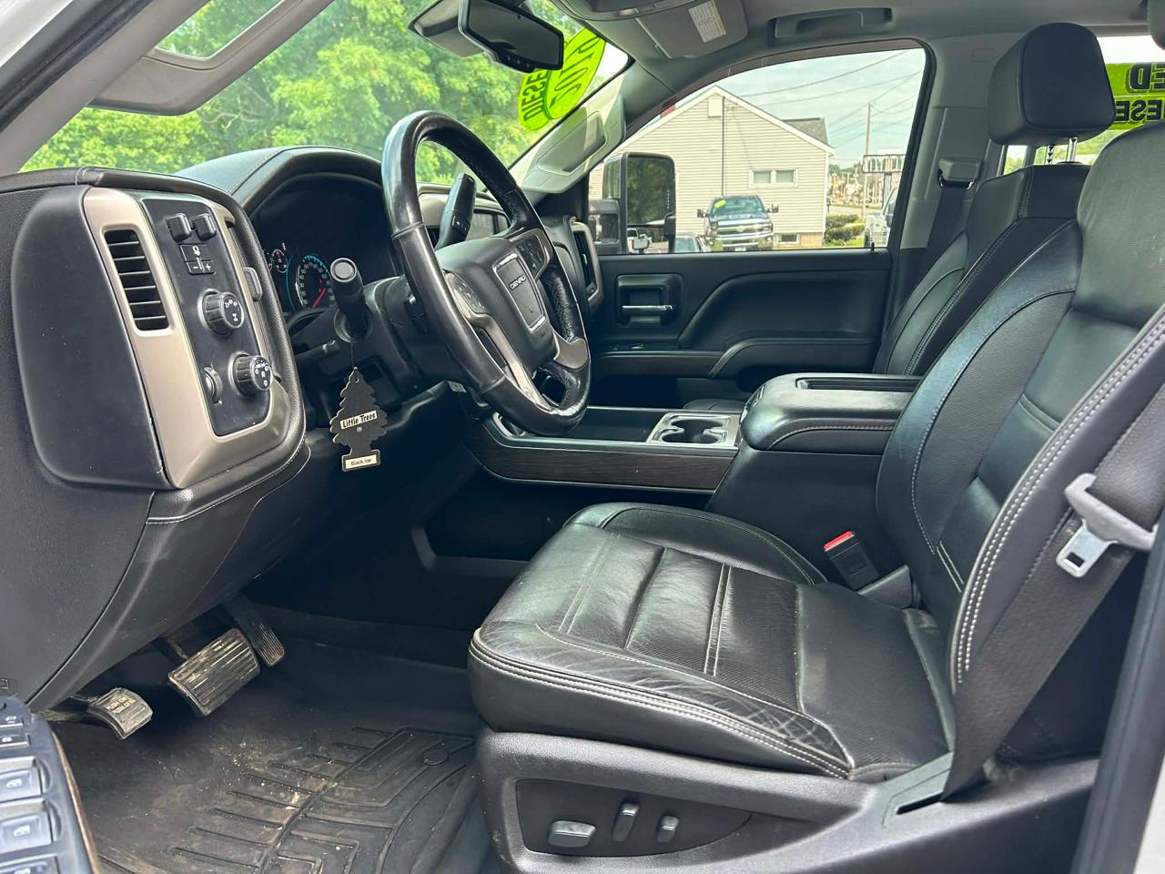 GMC Sierra 3500HD Denali Crew Cab 4WD 2019
