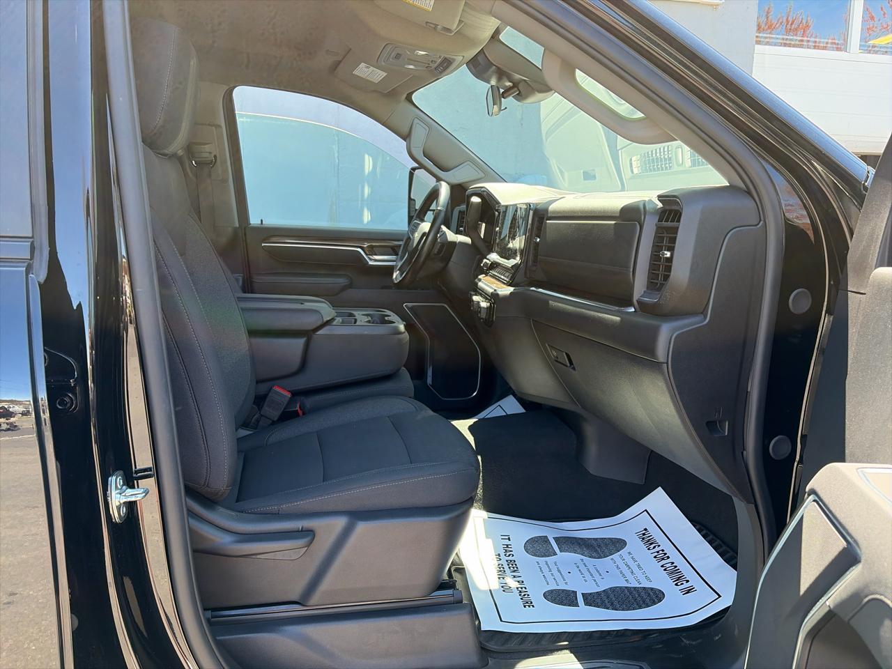 Chevrolet Silverado 2500HD LT Double Cab 4WD 2025