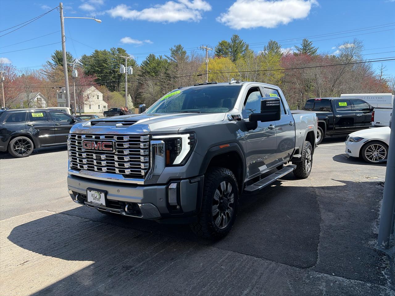 GMC Sierra 3500HD Denali Crew Cab 4WD 2025