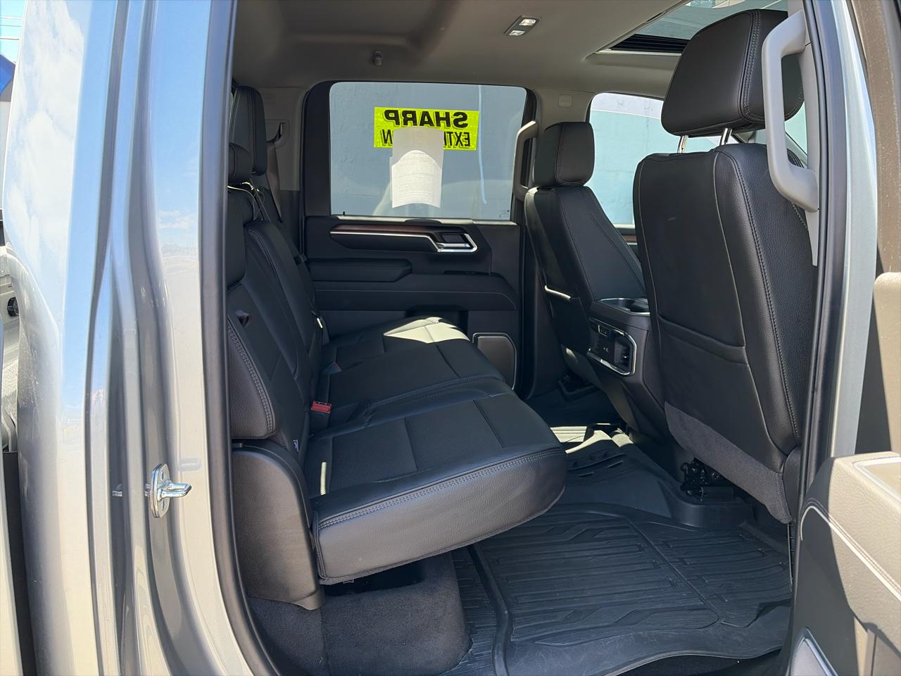 GMC Sierra 3500HD Denali Crew Cab 4WD 2025
