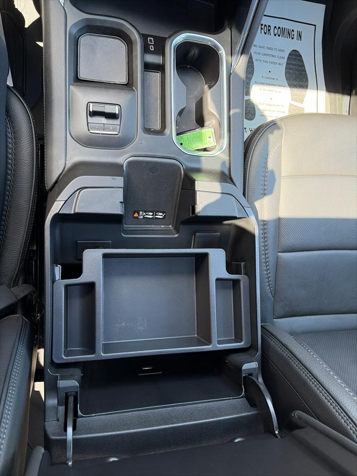GMC Sierra 3500HD Denali Crew Cab 4WD 2025