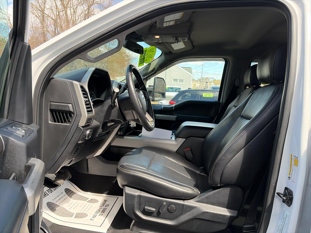 Ford F-350 SD Lariat Crew Cab 4WD 2020
