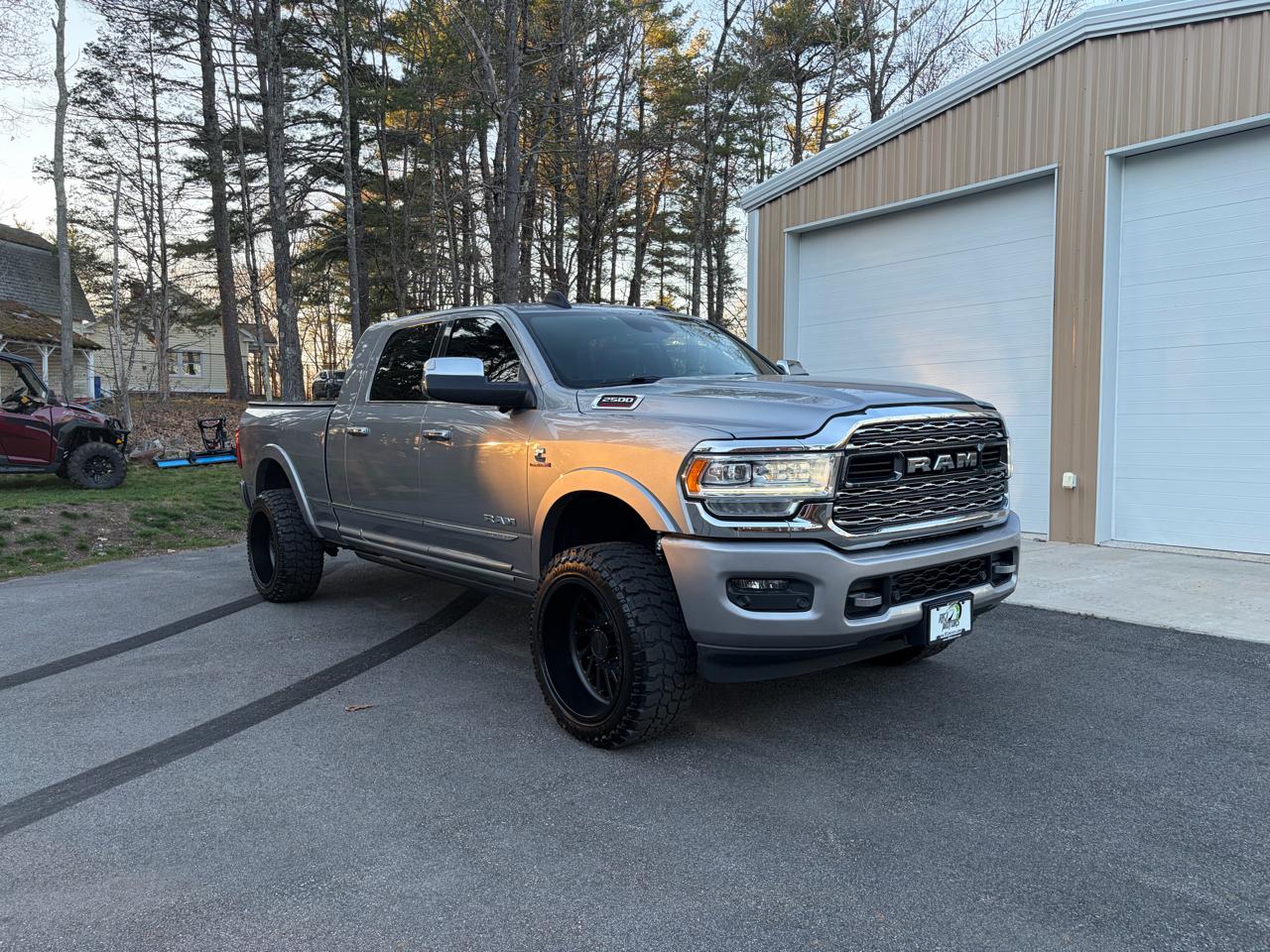 RAM 2500 Limited Mega Cab 4WD 2020