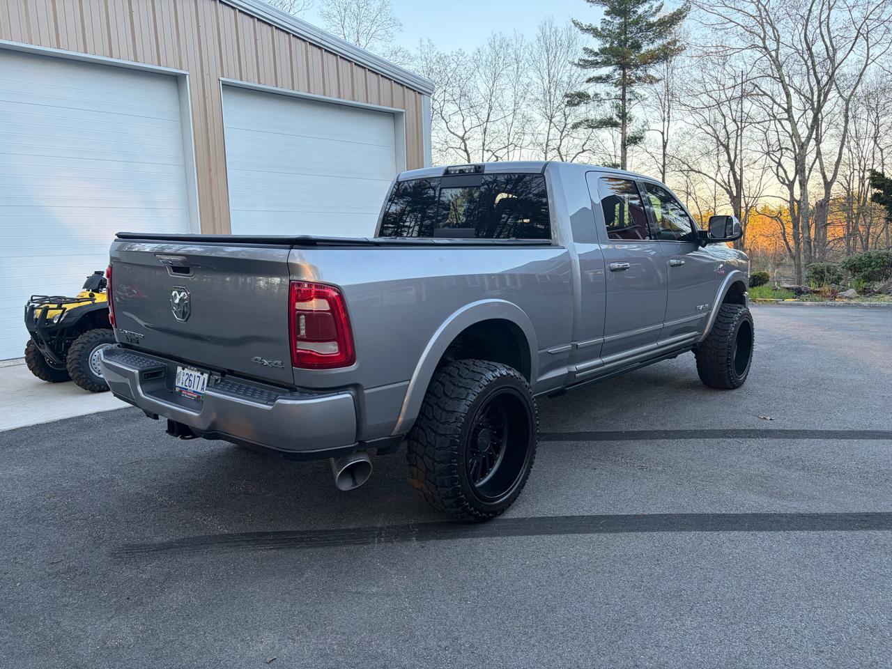 RAM 2500 Limited Mega Cab 4WD 2020