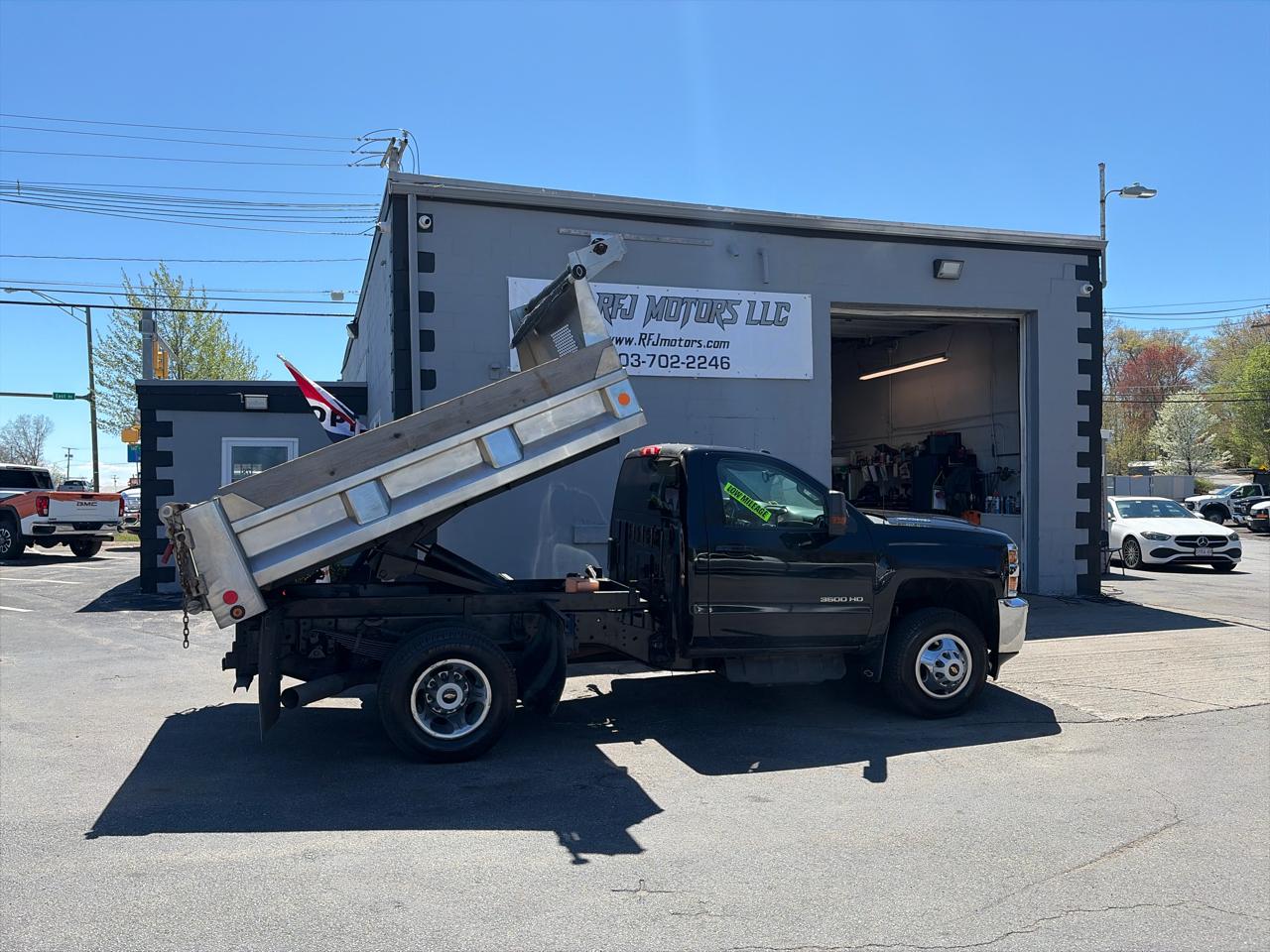 Chevrolet Silverado 3500HD LT Long Box 4WD 2017