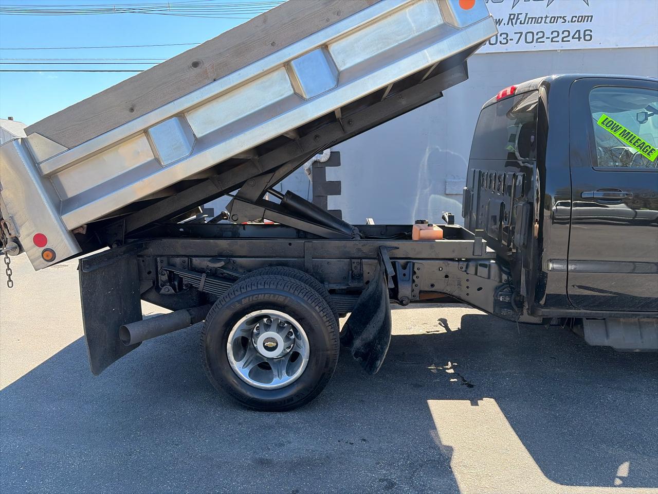 Chevrolet Silverado 3500HD LT Long Box 4WD 2017