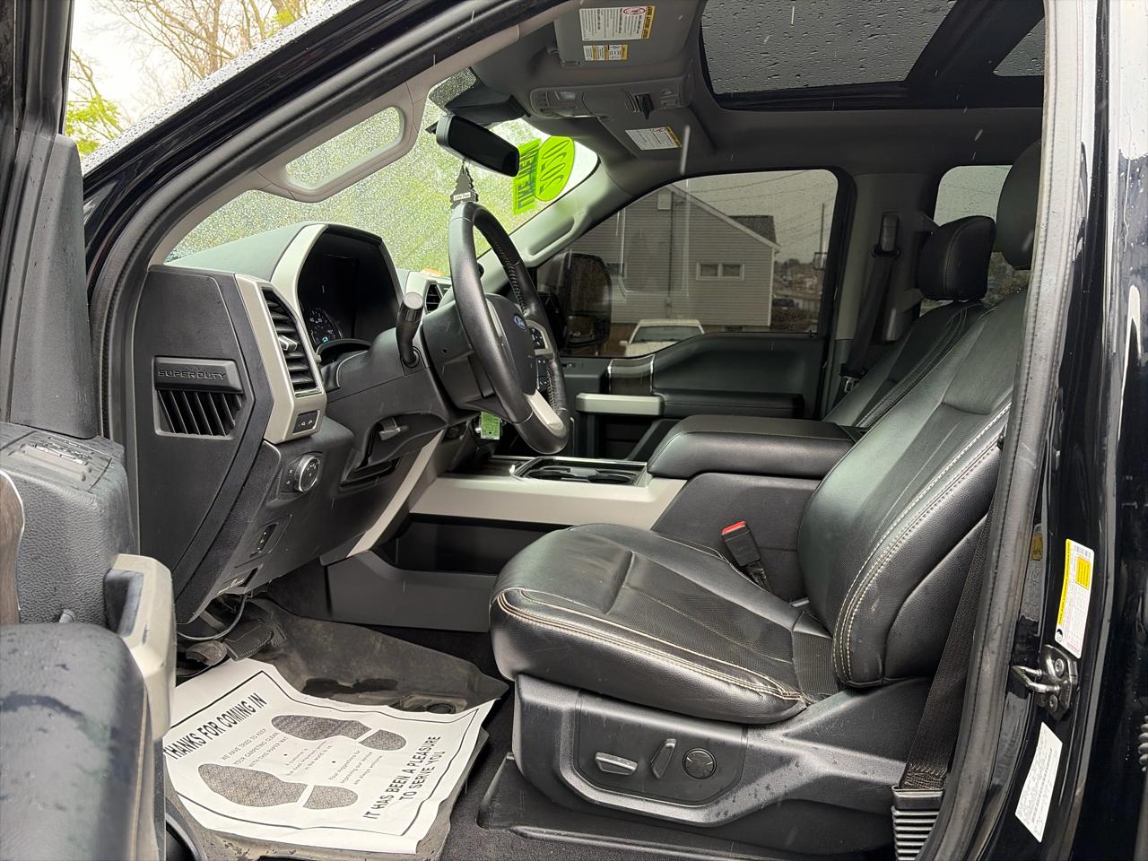 Ford F-250 SD Lariat Crew Cab Short Bed 4WD 2020
