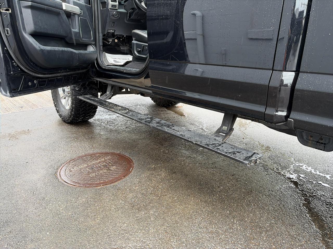 Ford F-250 SD Lariat Crew Cab Short Bed 4WD 2020