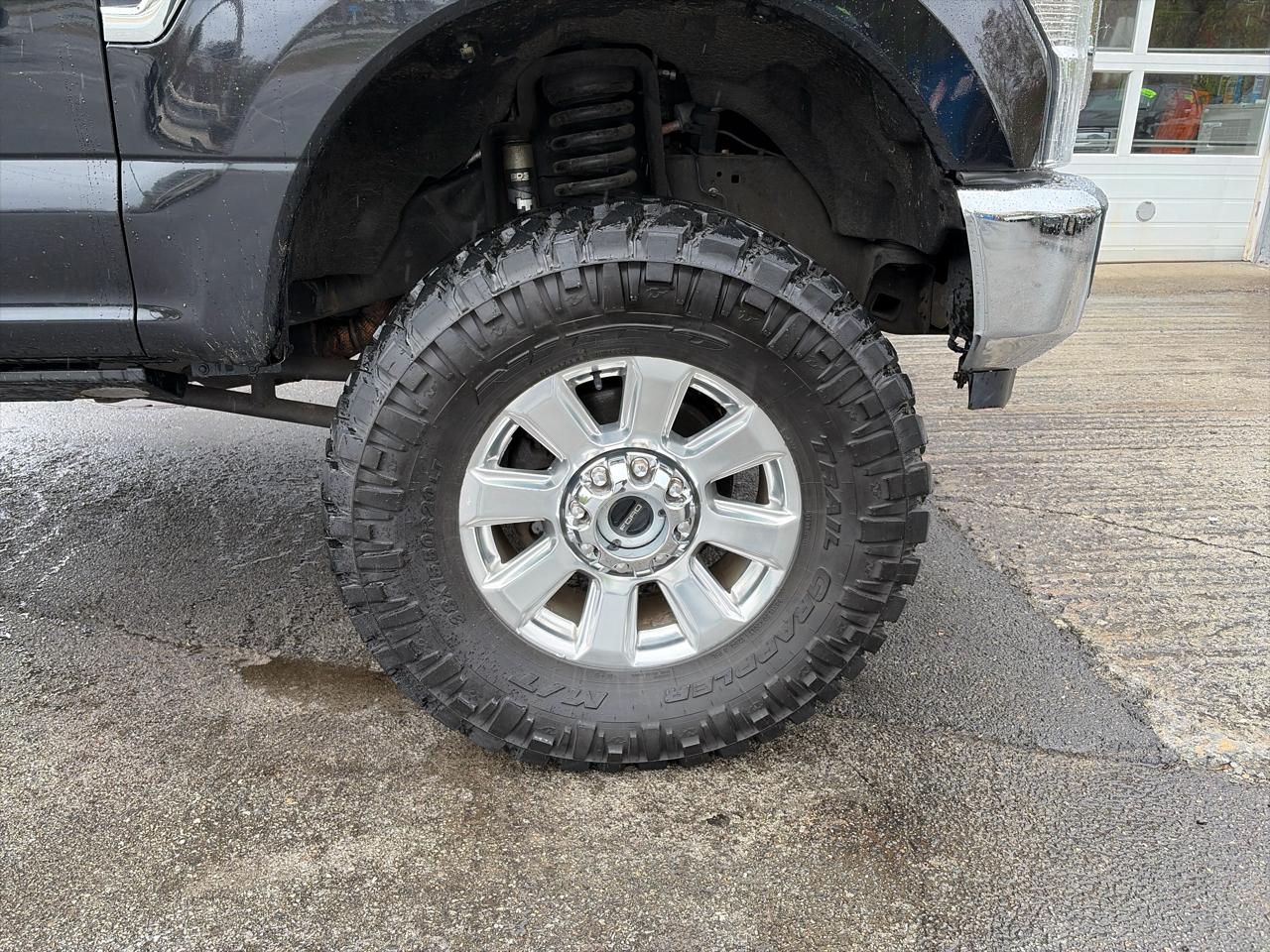 Ford F-250 SD Lariat Crew Cab Short Bed 4WD 2020
